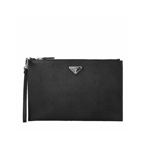 PRADA Saffiano 三角形 Logo 手拿包 黑色 印記：2NH005 PN9