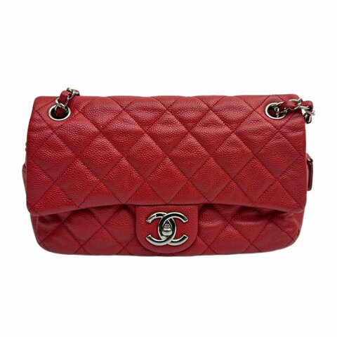 香奈兒紅色粒面小牛皮斜背包