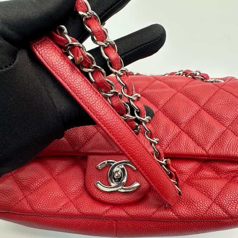 香奈兒紅色粒面小牛皮斜背包-8