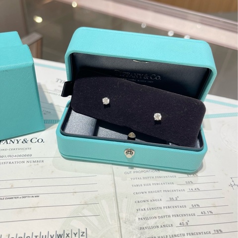 Tiffany蒂芙尼Solitaire系列 铂金钻石耳环