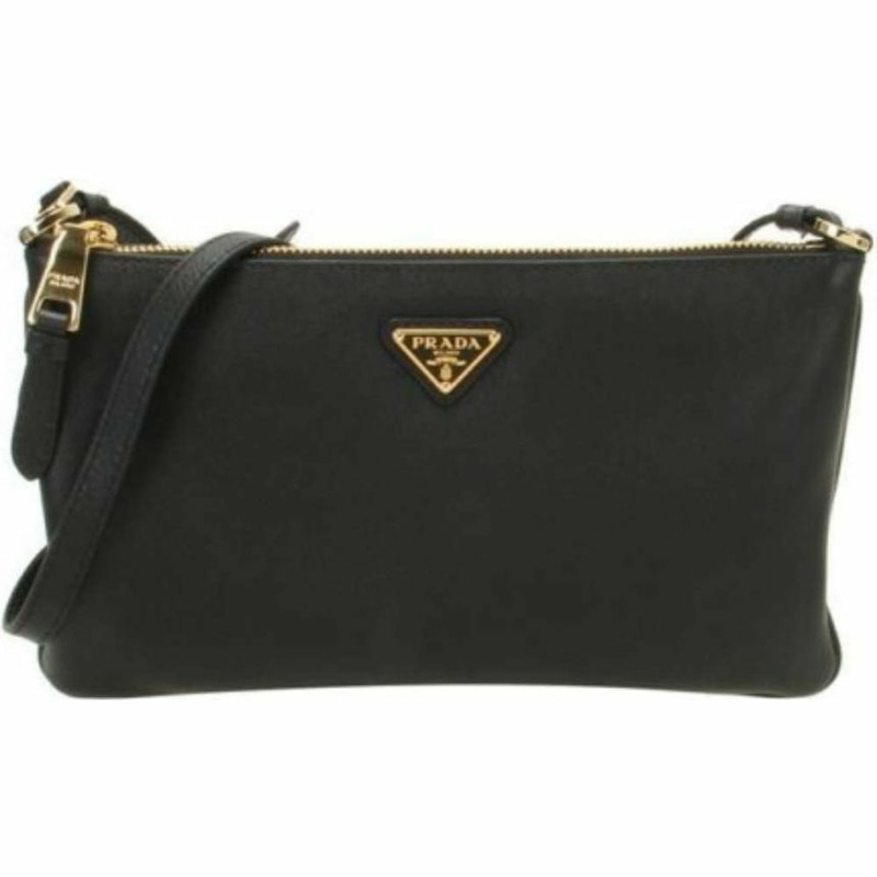 PRADA 黑色皮革肩背包,印記:1BC238 2CYS-2