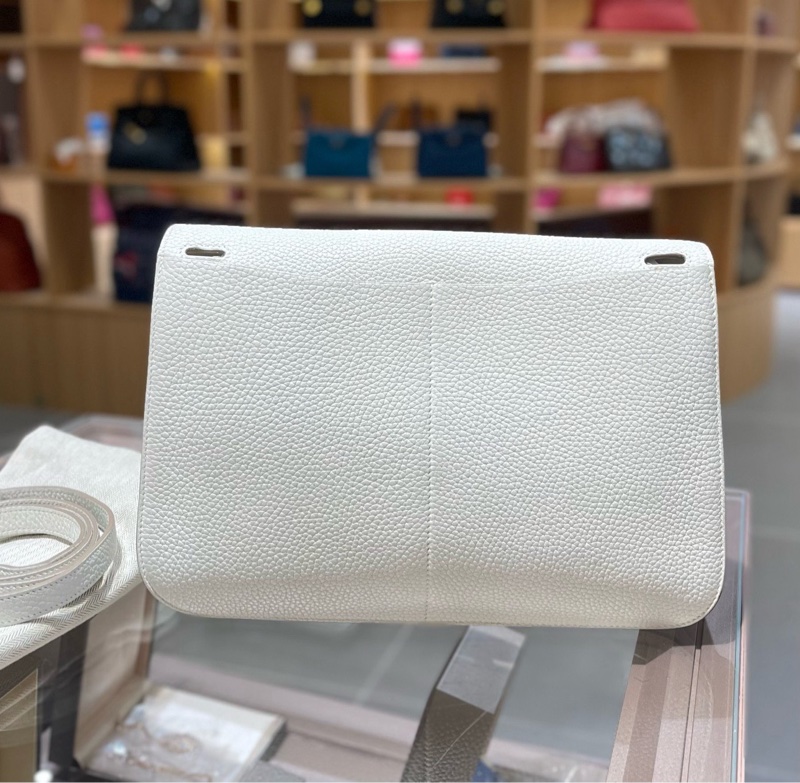 Hermes爱马仕 halzan31 8L冰川白-1