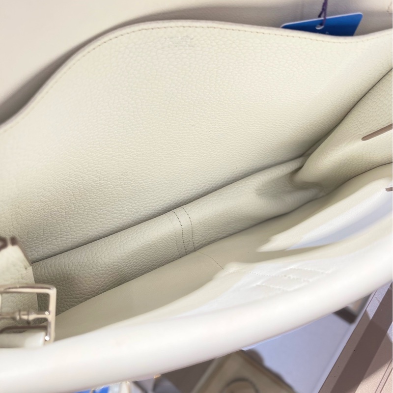 Hermes爱马仕 halzan31 8L冰川白-6