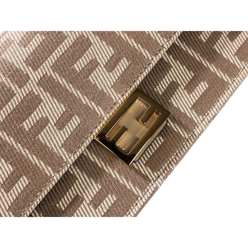 FENDI 25SS 女士單肩包-11