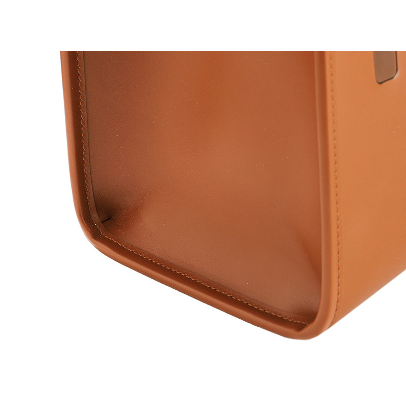 FENDI 24FW 陽光中型單肩包-14