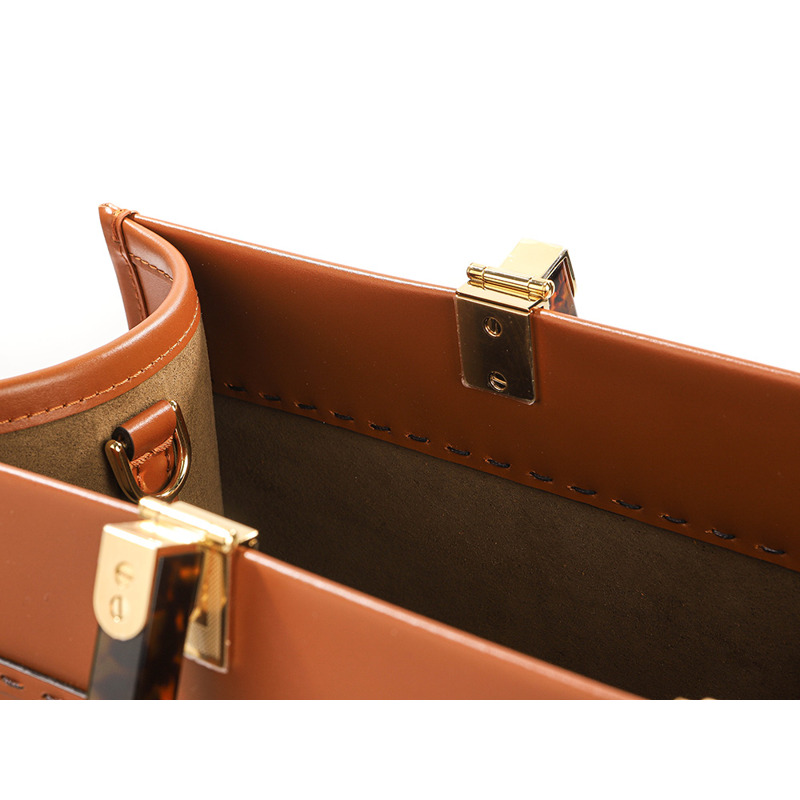 FENDI 24FW 陽光中型單肩包-16