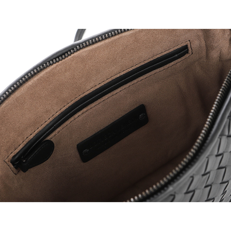BOTTEGA VENETA 女士 Intrecciato 斜背包 25SS-13