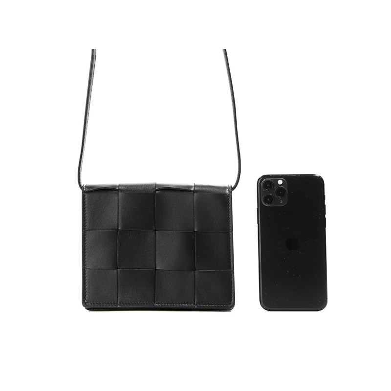 BOTTEGA VENETA 25SS Intrecciato 斜背包-19