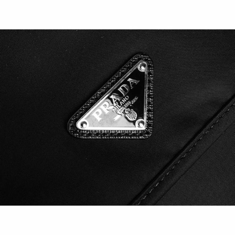 PRADA Pocono 扣環斜背包 黑色 中號 1BD671 ZOT-11