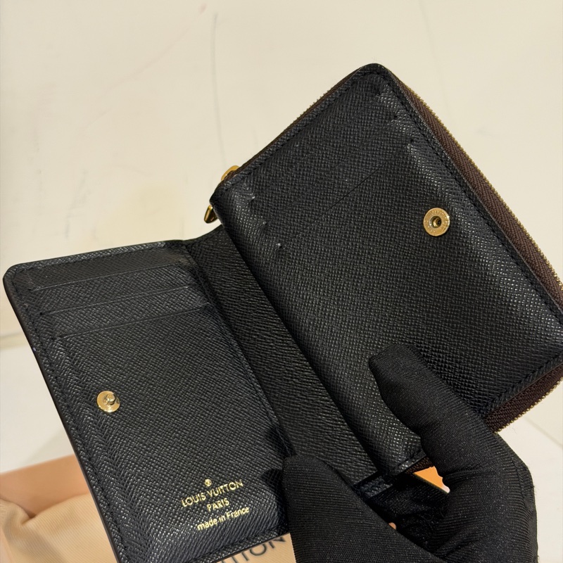 #大全配🈶台灣購證 🉑送禮 Lv雙面老花拉鍊小短夾 芯片款-4
