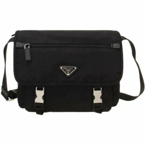 PRADA Re-Nylon黑色斜背包