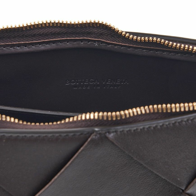 BOTTEGA VENETA 卡帶迷你肩背包-9