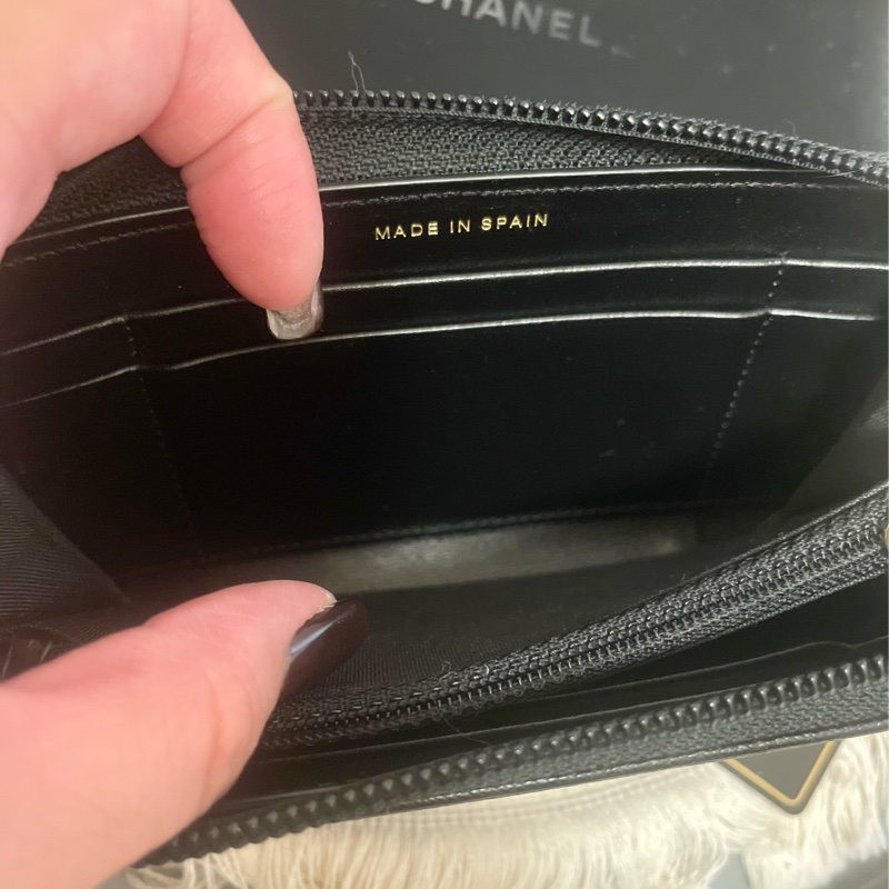 🔥近新~閒置釋出🔥Chanel boy 少見實用 黑金荔枝牛皮中夾-2