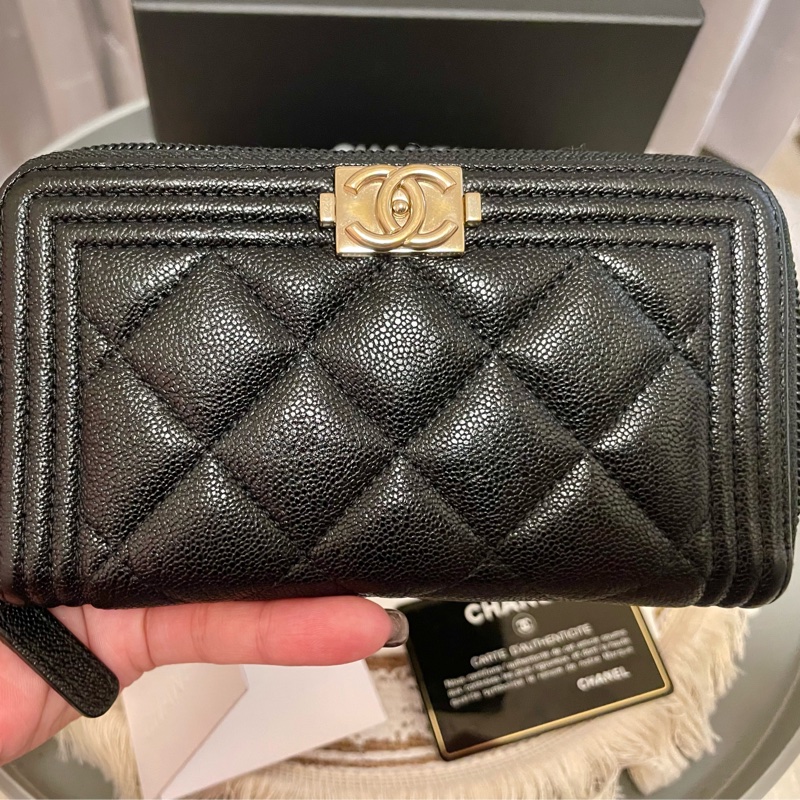 🔥近新~閒置釋出🔥Chanel boy 少見實用 黑金荔枝牛皮中夾-5