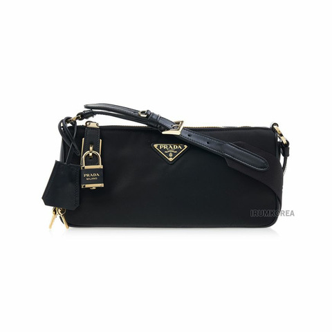 PRADA Lina 小型尼龍肩背包