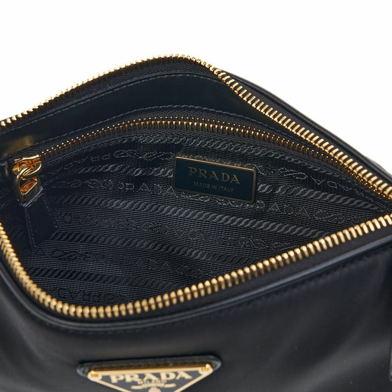 PRADA Lina 小型尼龍肩背包-9
