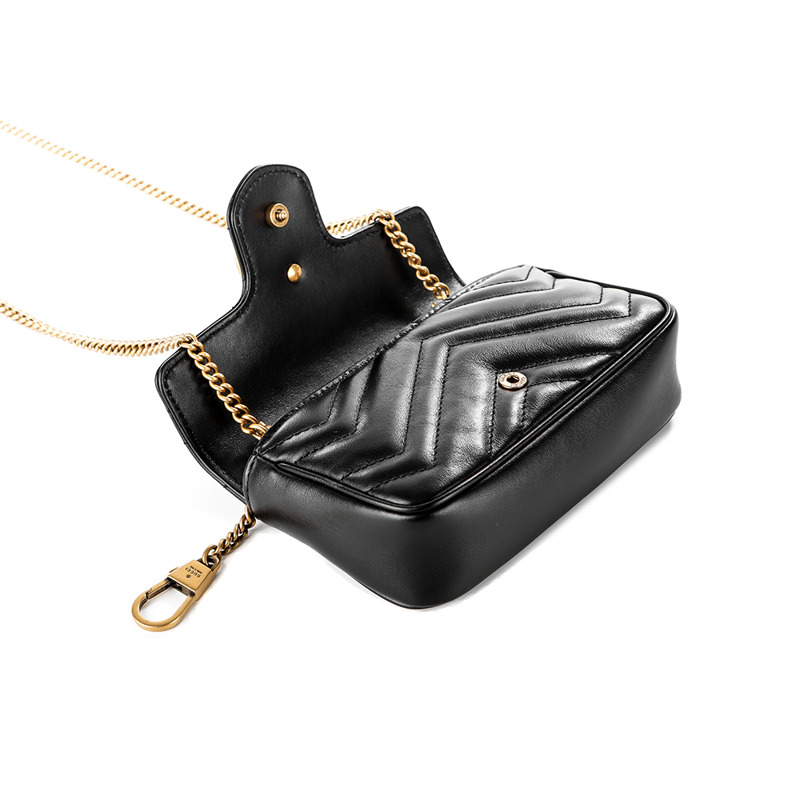 GUCCI 25SS 迷你 GG 馬特拉塞凸紋斜背包-11