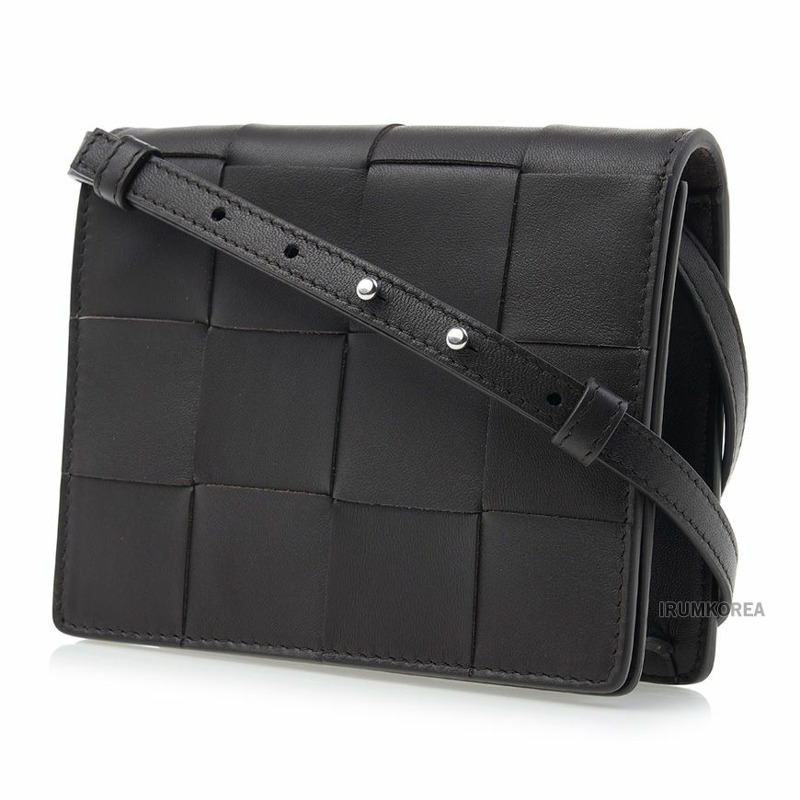 BOTTEGA VENETA Intrecciato 女士斜背包 SS25 574051 V3UO2 2145-1