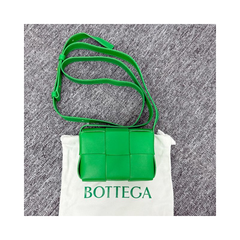 BOTTEGA VENETA Bottega Veneta 編織 Intrecciato 盒式迷你包鸚鵡 666688 VMAY1 3722-2