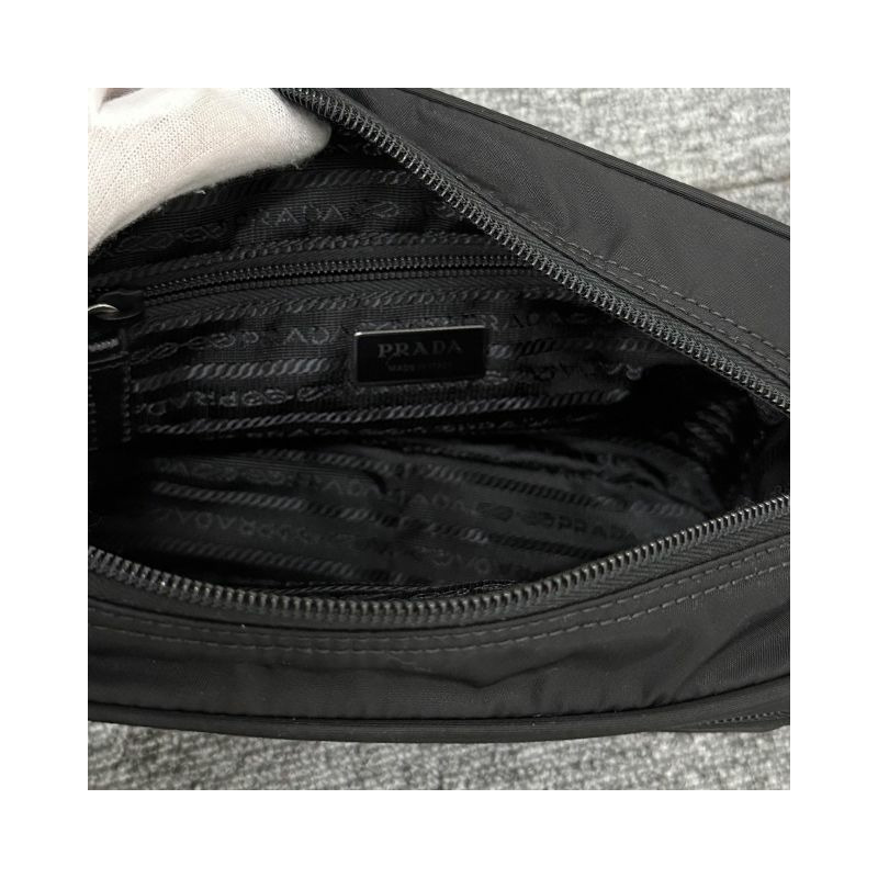 PRADA 三角形標誌尼龍斜背包 25FW 1BC167 RV44 F0002-5