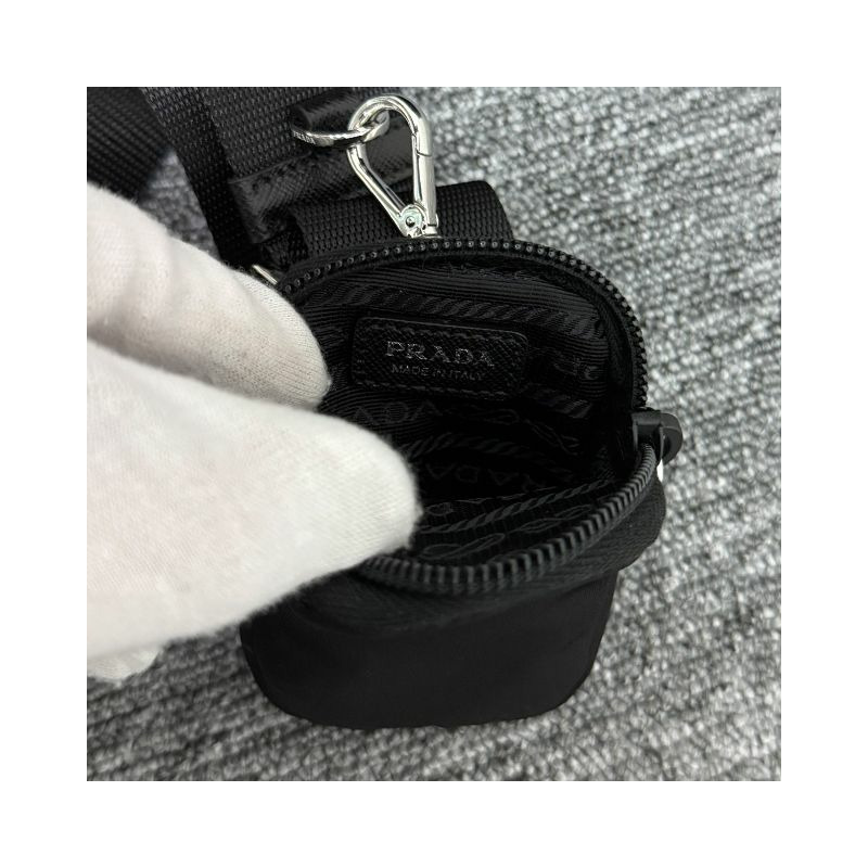 PRADA 三角形標誌尼龍斜背包 25FW 1BC167 RV44 F0002-9