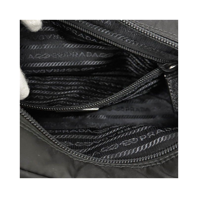 PRADA 三角形標誌尼龍斜背包 25FW 1BC167 RV44 F0002-18