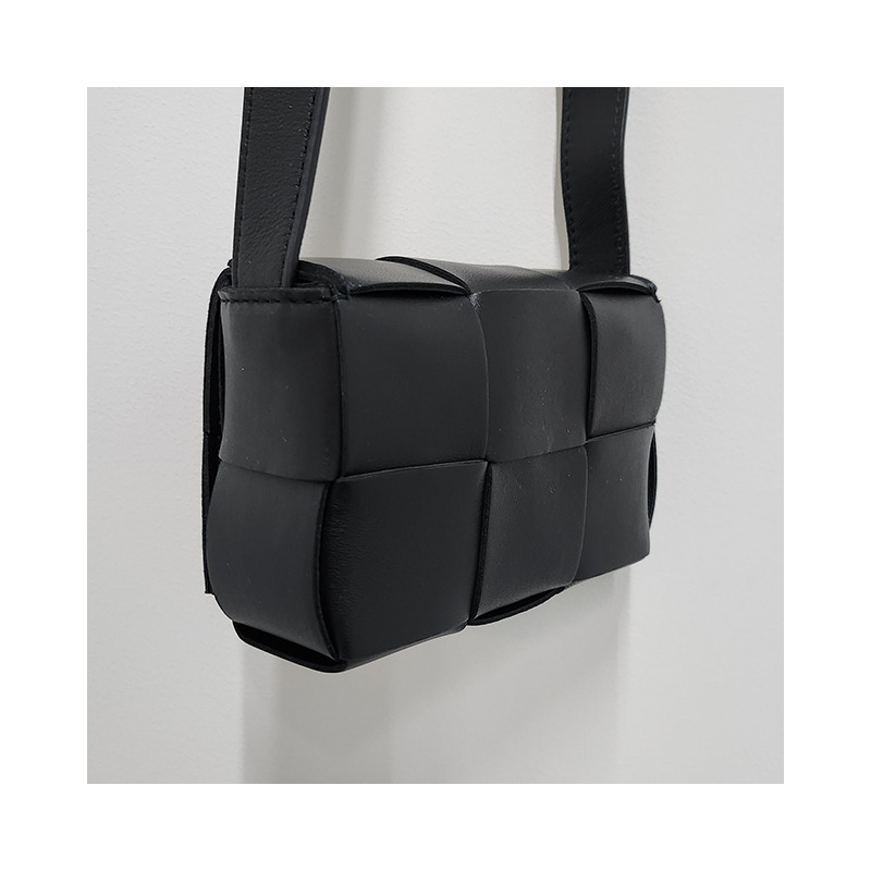 BOTTEGA VENETA Intrecciato 小號盒式包 666688 VMAY1 8425-17