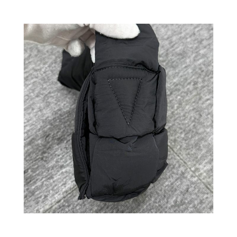 BOTTEGA VENETA Bottega Veneta Intrecciato 編織軟墊高科技卡式包-3