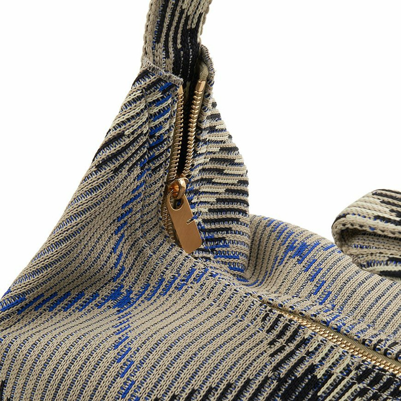 BURBERRY 中格紋手提包-9