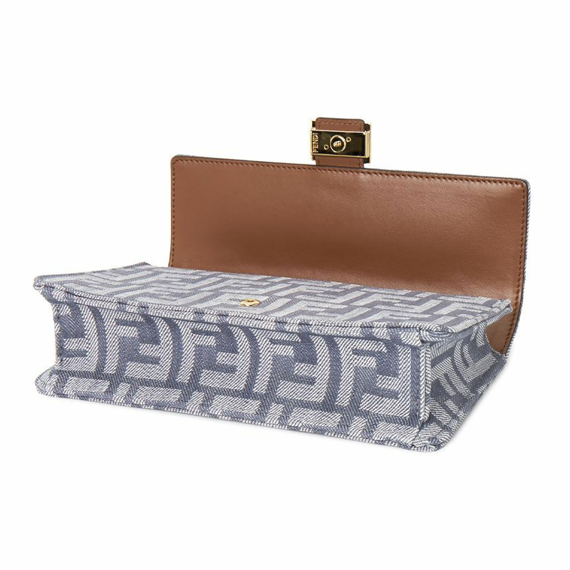 FENDI 女士鏈條法棍包 8M0498 AUT4 F1SXQ-4