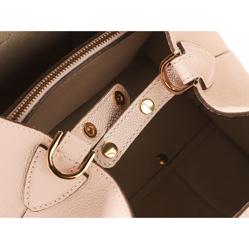 TODS 25FW 經典 Logo 裝飾手提包-13