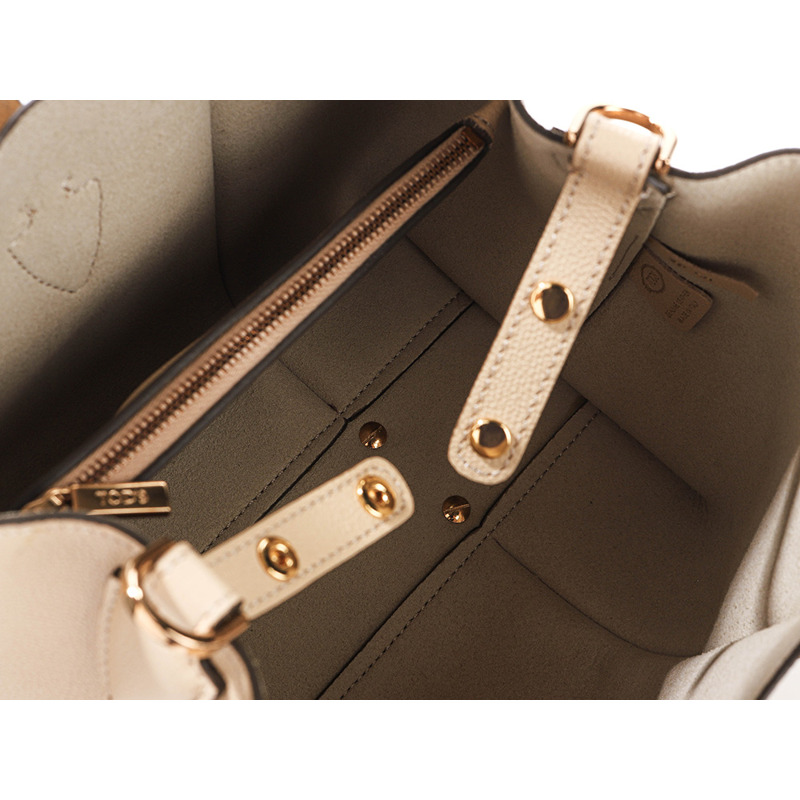 TODS 25FW 經典 Logo 裝飾手提包-14