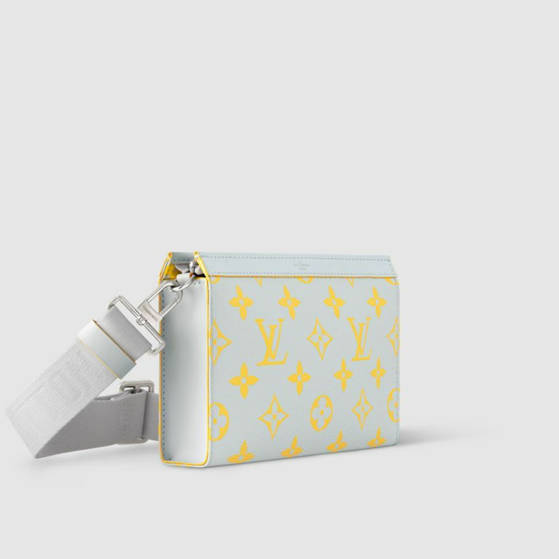 LOUIS VUITTON 穿戴式錢包 Monogram 汽油罐 M14690-1