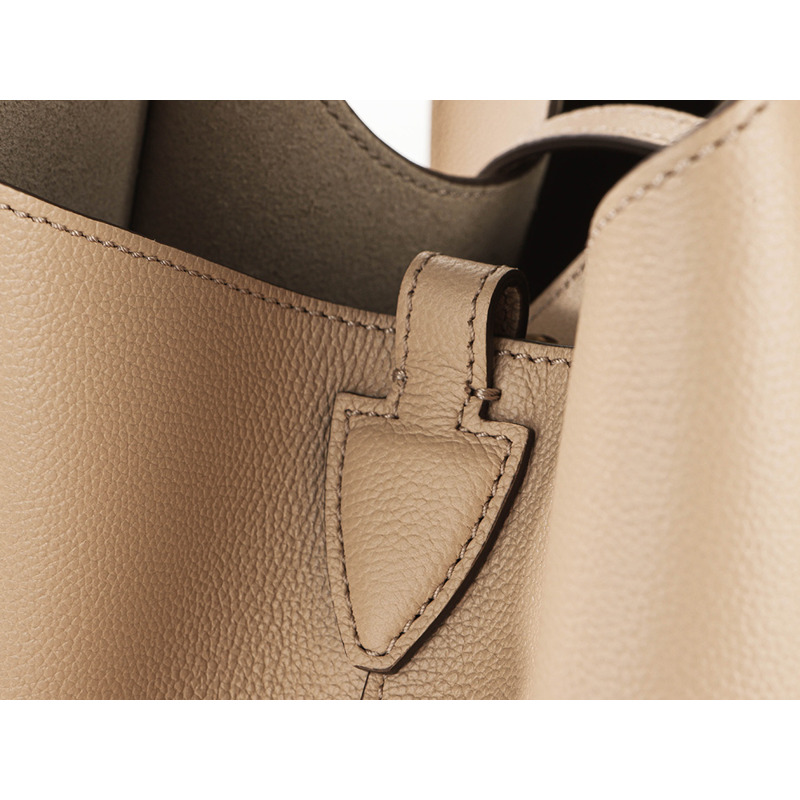 TODS 25FW 經典小號托特包-12