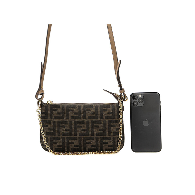 FENDI 25FW 女士手提包 (8BS073 AD23 F1GE3)-19