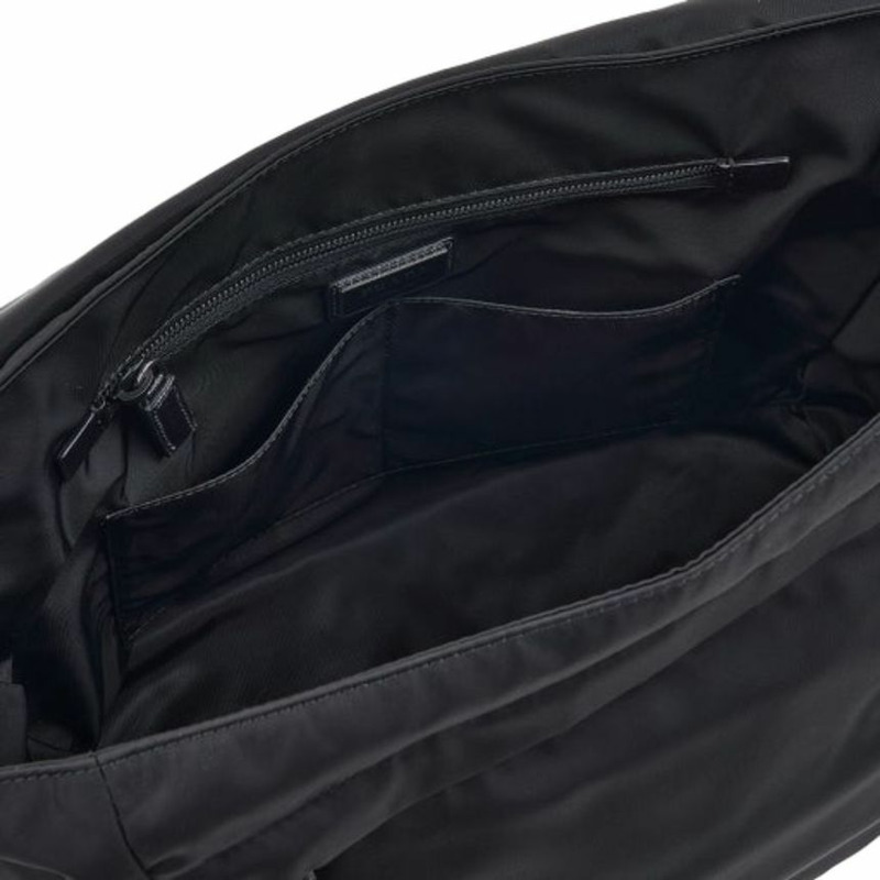 PRADA 輕便尼龍斜背包-7