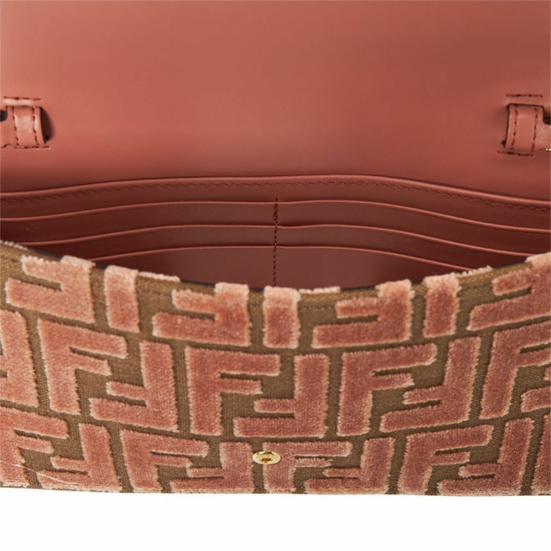 FENDI 女士鏈條法棍包 8M0498 AT14 F13VM-8