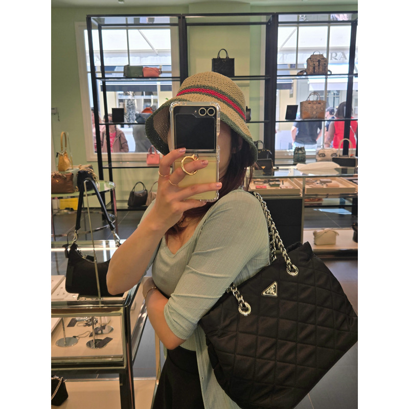 PRADA Pocono黑色手提包 1BG740-1