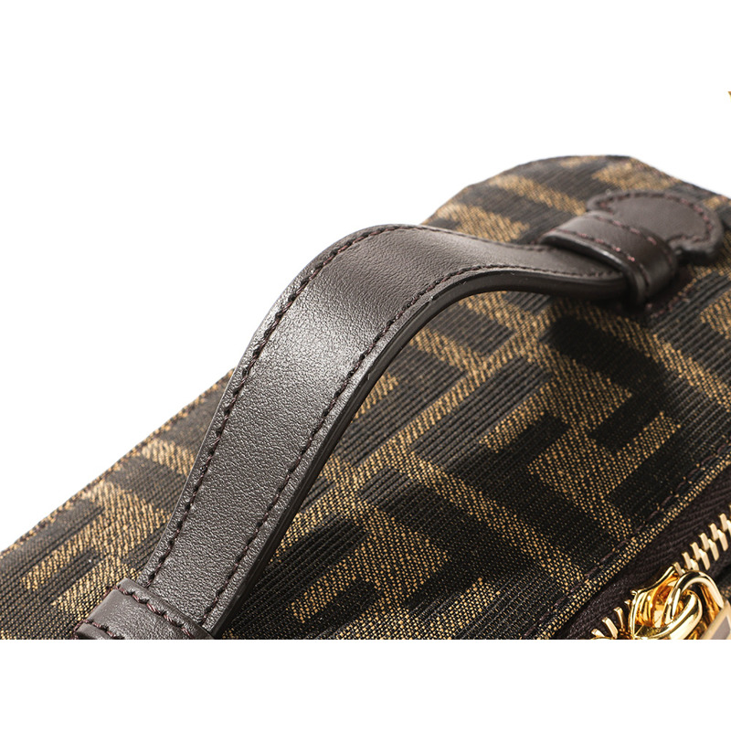 FENDI 25FW 女士化妝單肩包-11