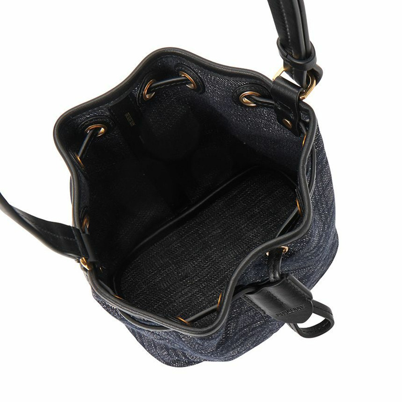 BURBERRY 抽繩牛仔布女士水桶包 8111940-5