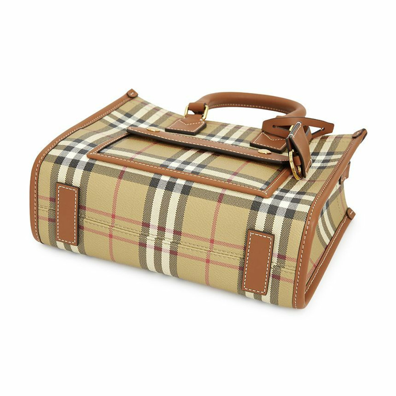 BURBERRY 迷你 Freya 女士手提包 8109793-4