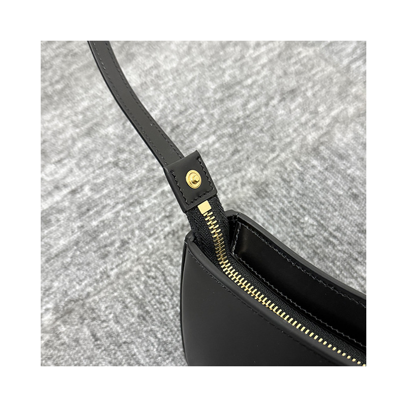 CELINE Triomphe 小牛皮 Tilly 中號包 黑色 金色 115703BF4 38NO-19