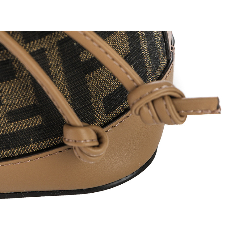 FENDI 25FW 女士手提包-16