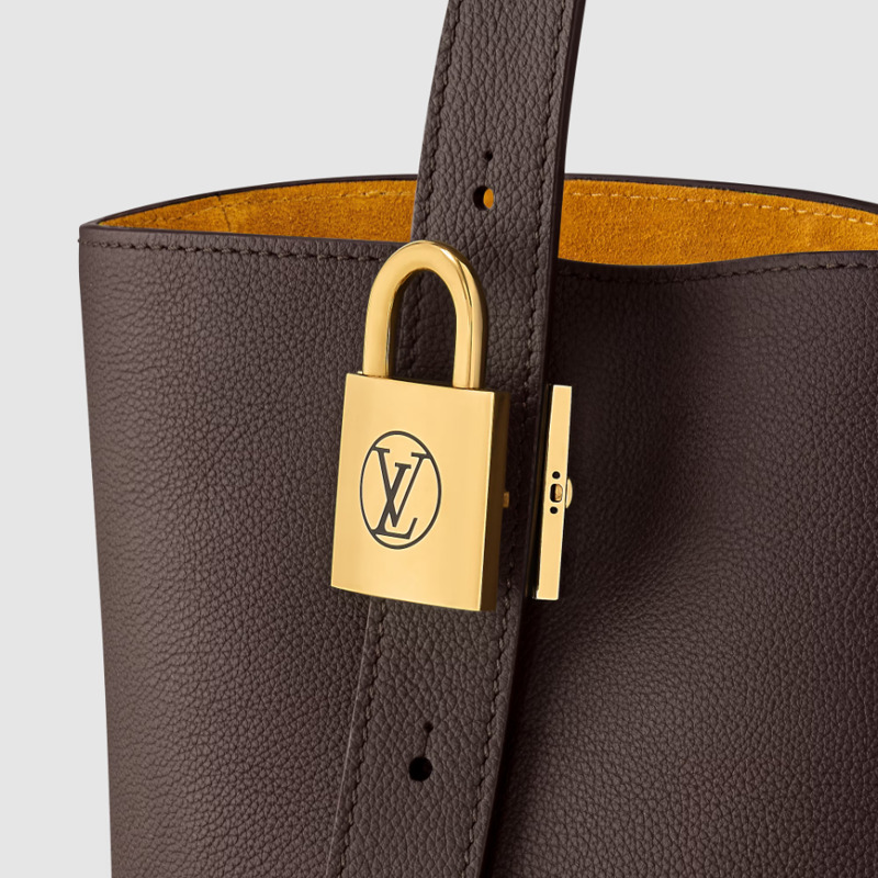 LOUIS VUITTON Low Key Cabas MM M12916-3