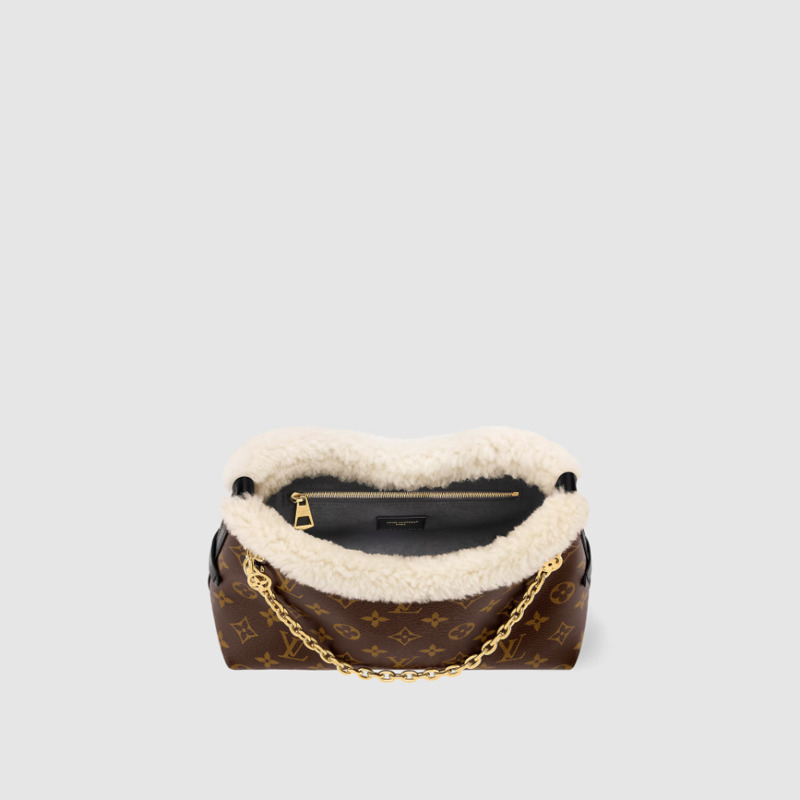 LOUIS VUITTON CarryAll BB M26568-3