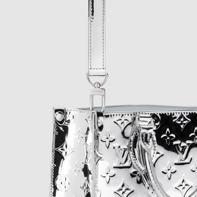 LOUIS VUITTON OnTheGo PM M26373-3