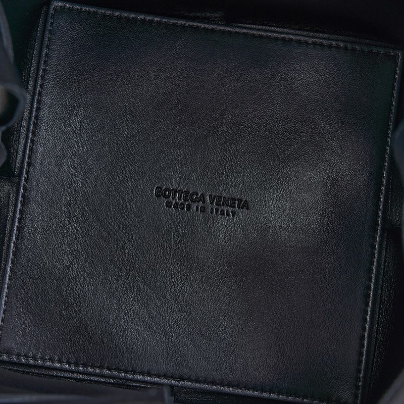 BOTTEGA VENETA 女士卡帶單肩包 709619 V17H1 8425-9