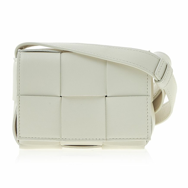 BOTTEGA VENETA 女士卡帶包 666688 VMAY1 9009-0