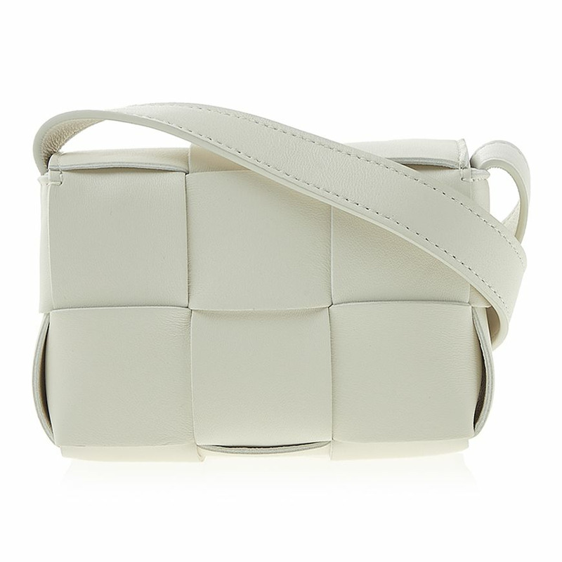 BOTTEGA VENETA 女士卡帶包 666688 VMAY1 9009-2