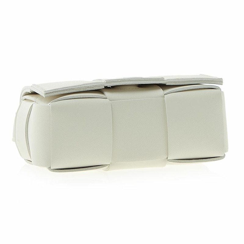 BOTTEGA VENETA 女士卡帶包 666688 VMAY1 9009-4